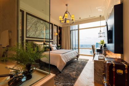 Four Seasons Private Residences Bangkok For Sale and Rent